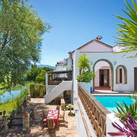 Bed & Breakfast Casa Del Rio Boho Chic Retreat *